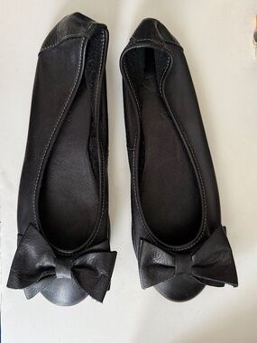 100% Leather Ballerina Flats with Bow